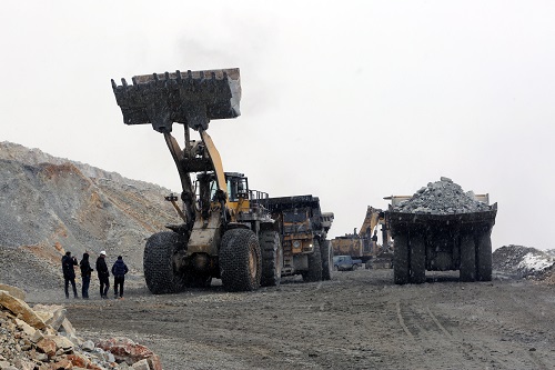 پروژه خاکبرداری معدن مس سونگون